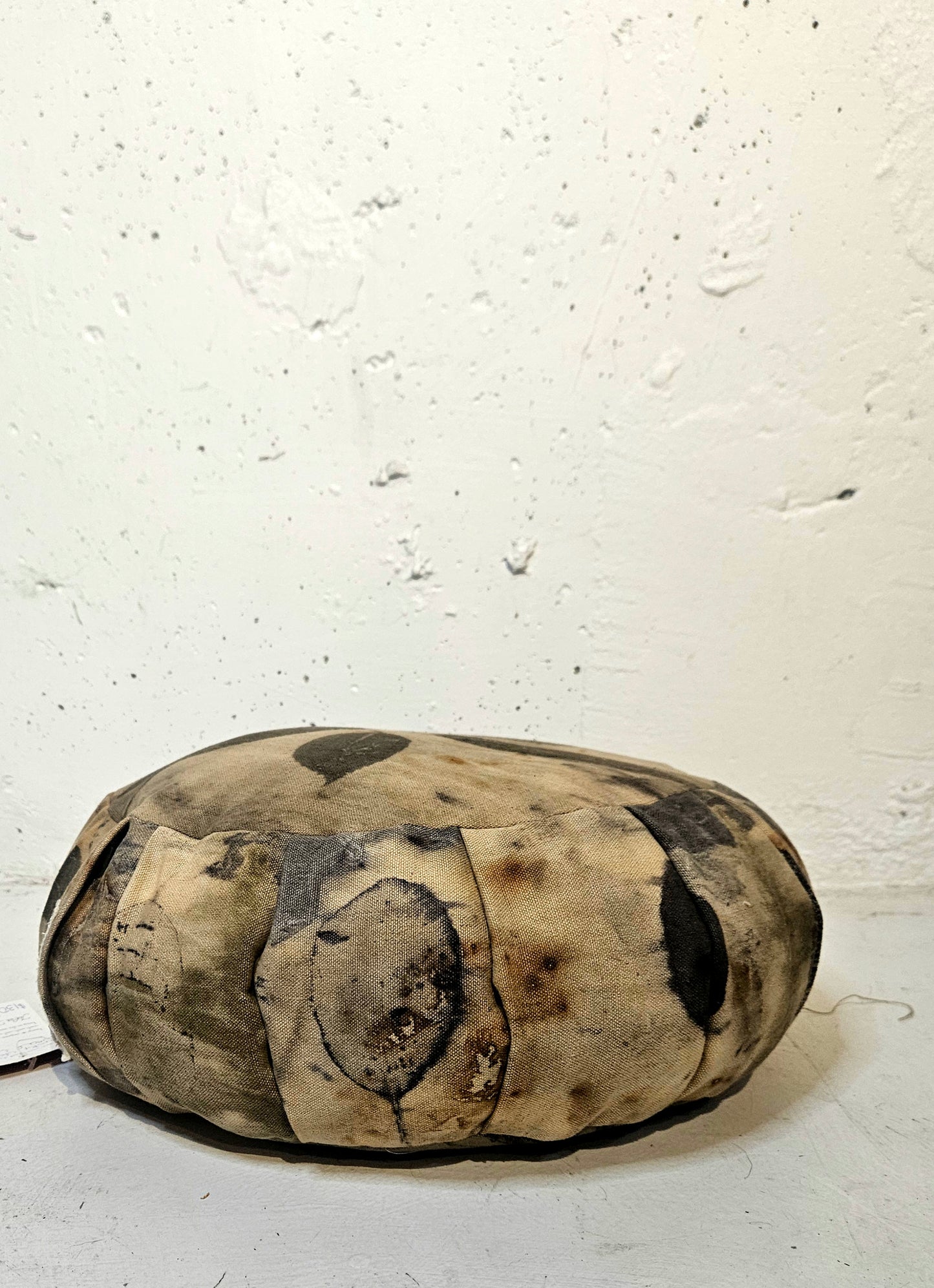 Nature & Metal. Meditation pillow