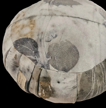 Meditation pillow. Rusty plants